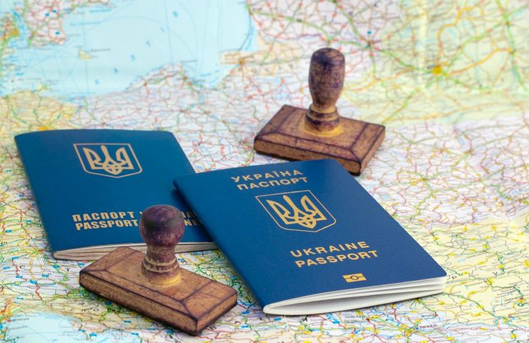 С каждым годом Польша выдает все больше рабочих виз украинцам
